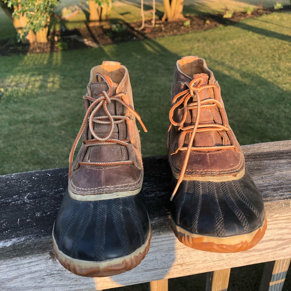 GUC Sorel Out & About ankle boots.